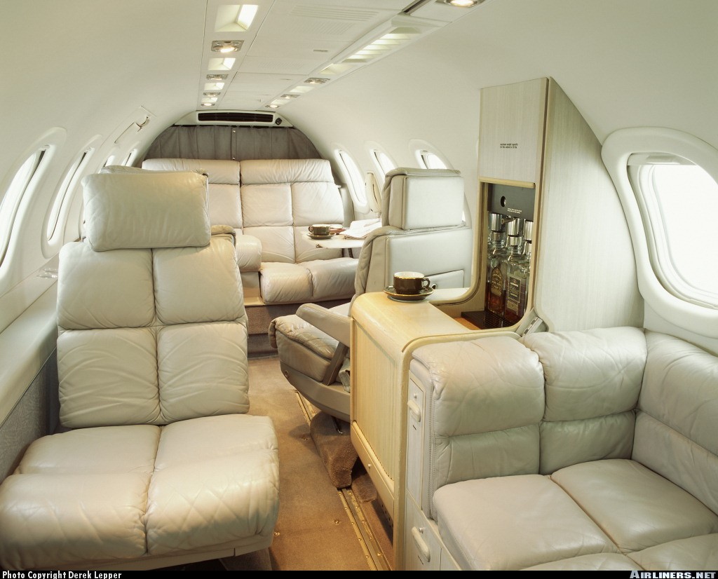 Lear Jet - SantoriniParty.Com